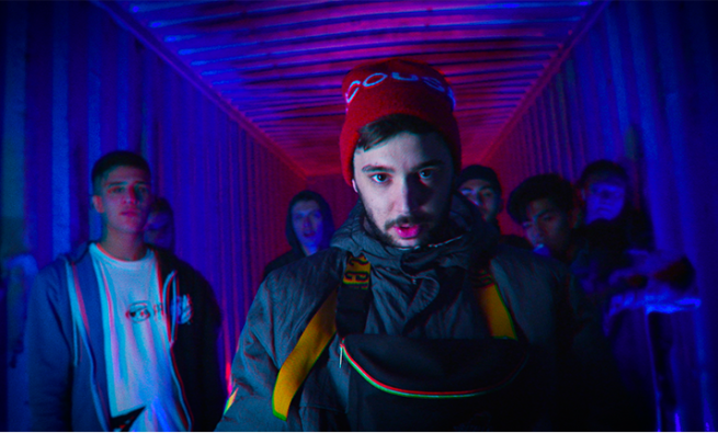 videoclip red bull batalla de gallos camaleon